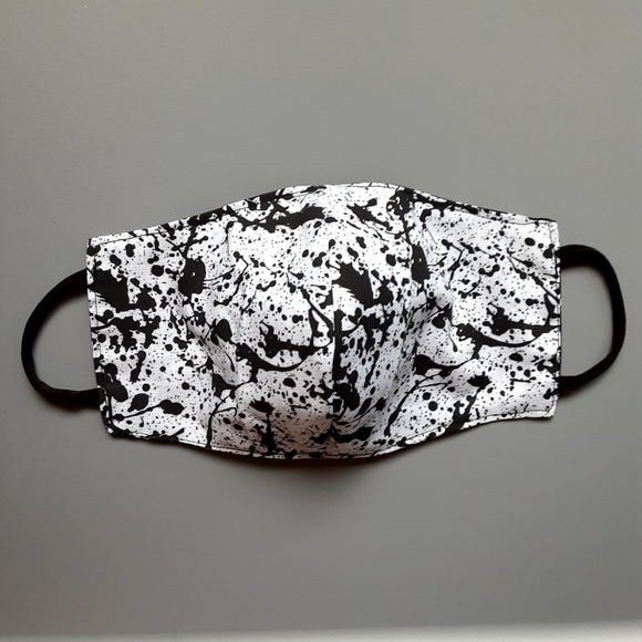 *LAST ONE* Reversible Face Mask - Picture 3 of 3